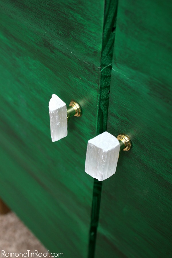 A relevant stock photo of projects selenite in a typical setting.