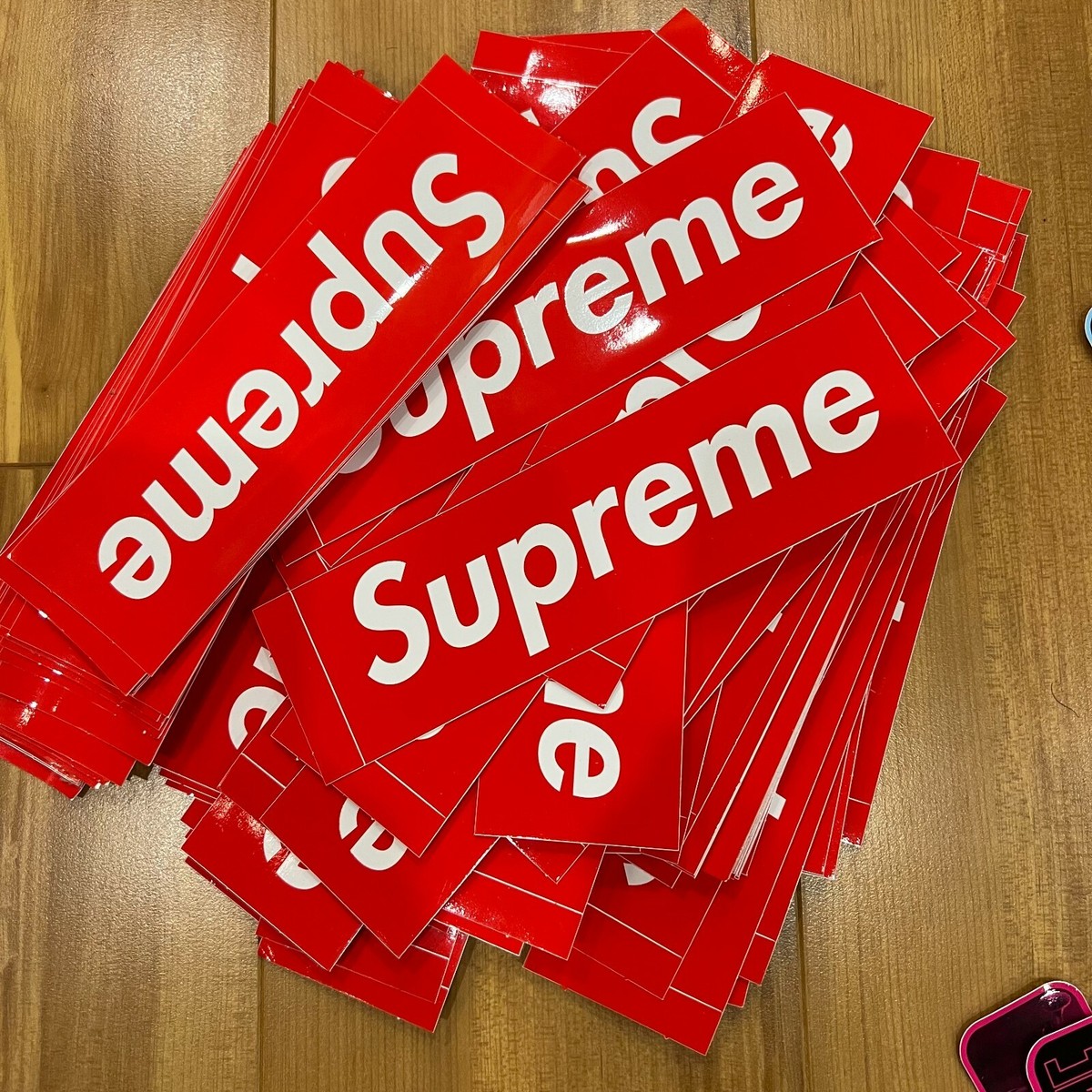 A relevant stock photo of supreme aufkleber in a typical setting.